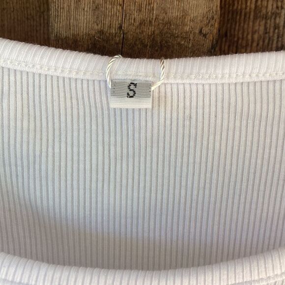 Remidoo Motor Sport Fast as Lightening 500 Raw Hem Edge Sleeveless Crop Top - Picture 3 of 6